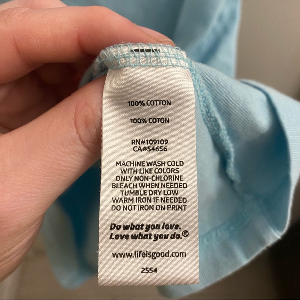 Life Is Good crusher t-shirt size small - Picture 3 of 6
